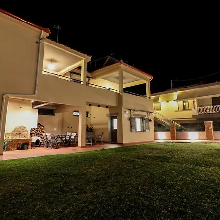 Salthouse #4 Apartment
